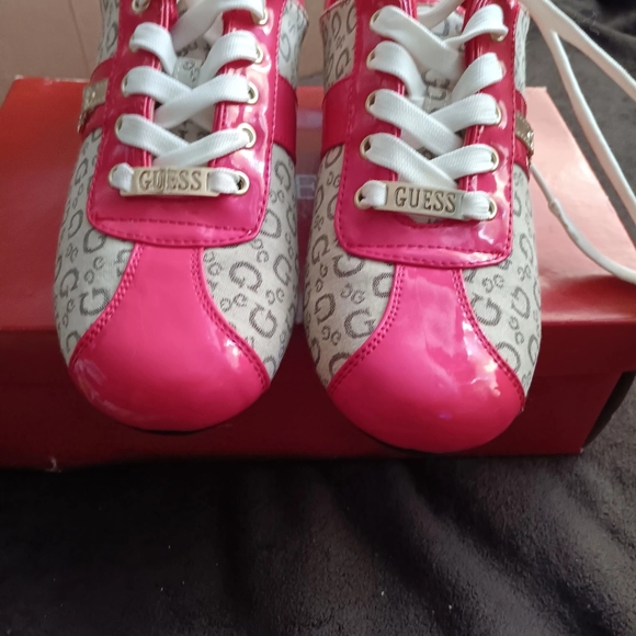 GUESS SHERRILL WOMEN SNEAKERS - Picture 11 of 14